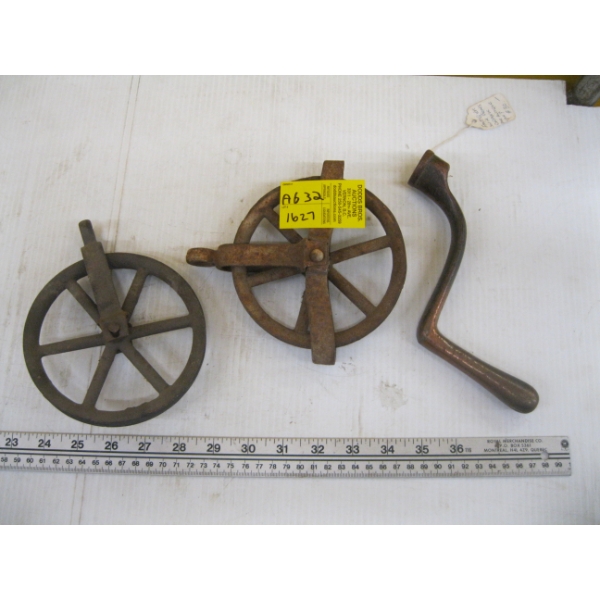 STOVE HANDLE & 2 PULLEYS