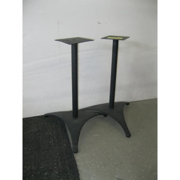 PAIR OF SPEAKER STANDS