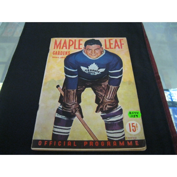 1945 MAPLE LEAF GARDENS OFFICIAL PROGRAM - TORONTO MAPLE LEAFS VS NEW YORK RANGERS