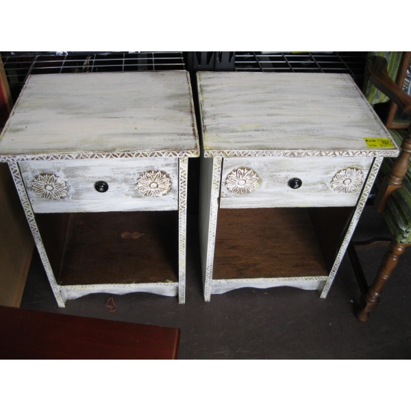 PAIR OF SINGLE DRAWER NIGHTSTANDS