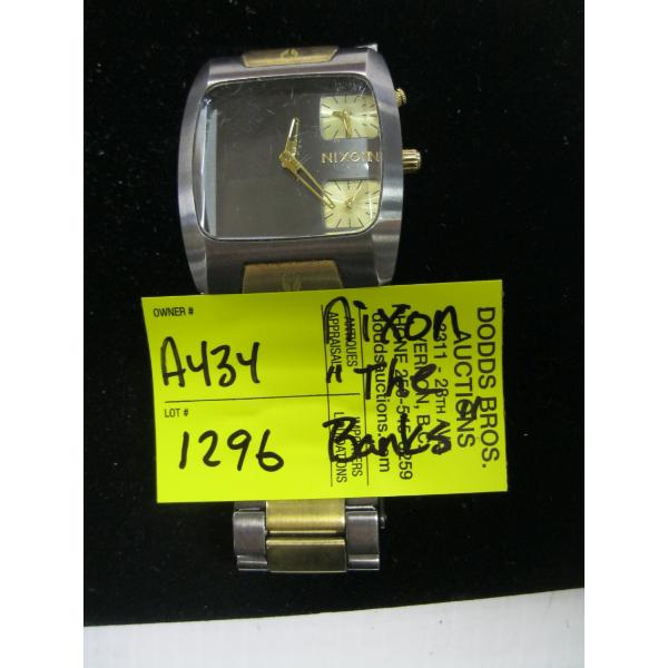 NIXON WATCH