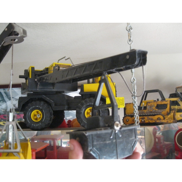 TONKA WHEELED EXCAVATOR