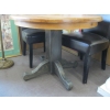 Image 2 : SM. ROUND DINETTE TABLE W/2 UPHOLSTERED CHAIRS
