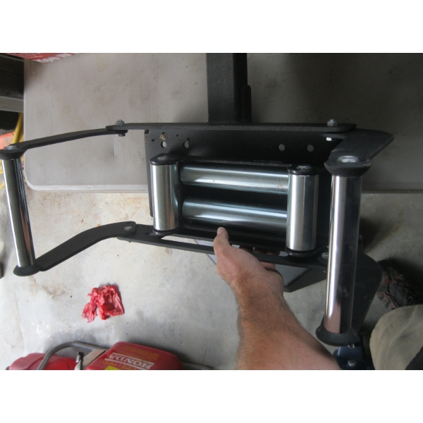 CRADLE FOR RECEIVER HITCH FOR WINCH W/WINCH FAIRLEAD