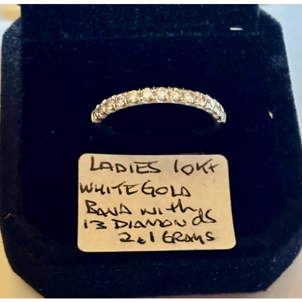 LADIES 10KT WHITE GOLD BAND W/13 DIAMONDS, 2.1G, SZ 8 1/4