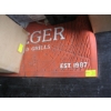 Image 4 : VARIOUS SIZE & STYLE BLACK FLOOR MATS & ORANGE RUBBER MAT