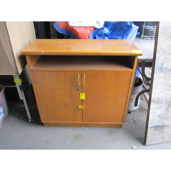 SMALL 2 DOOR CABINET