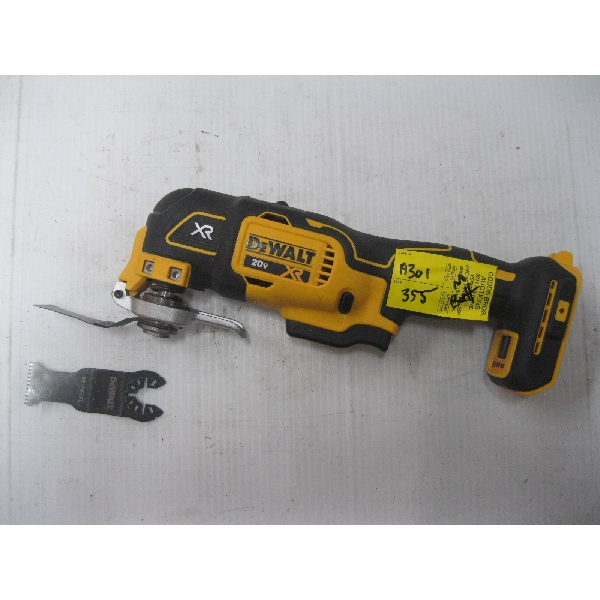 DEWALT CORDLESS OSCILLATING MULTI TOOL - NO BATTERY
