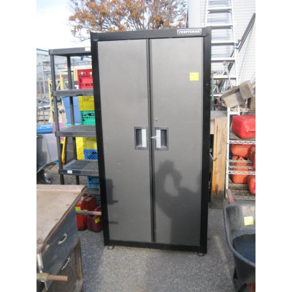 CRAFTSMAN 2 DOOR CABINET