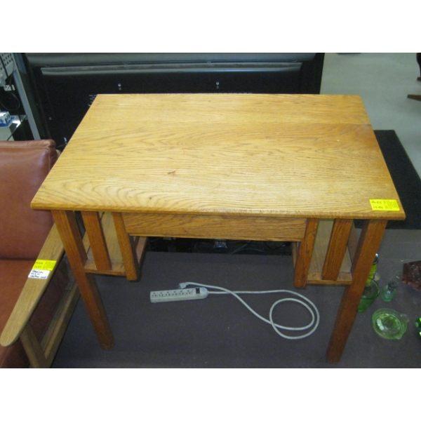 SINGLE DRAWER SM. ANTIQUE DESK W/BOOKSHELF ENDS