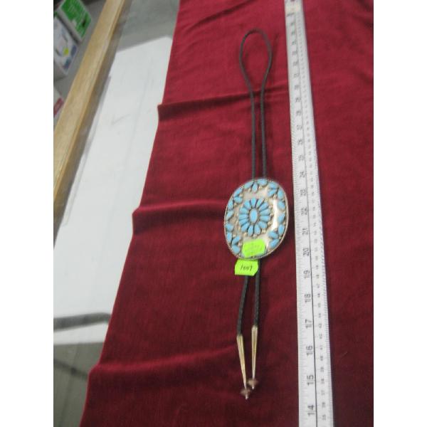 NAVAJO STERLING BOLO TIE W/TURQUOISE