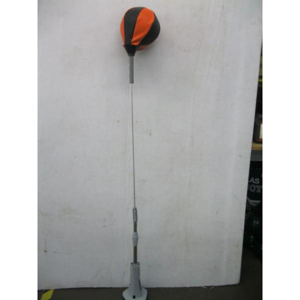 SPEED BAG ON POLE