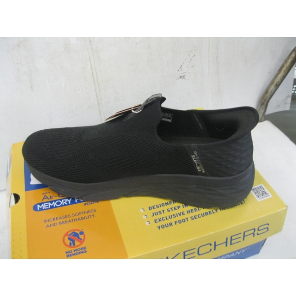 PAIR OF SZ 14 NEW SKECHERS SLIP ONS