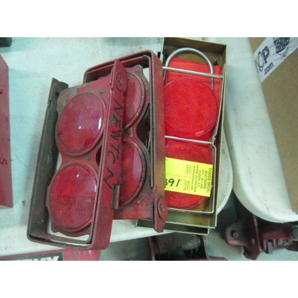 2 PAIR OF SAFETY REFLECTORS