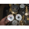 Image 2 : LG. LOT OF GAUGES - VARIOUS GASES