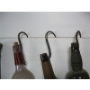 Image 2 : 3 BOTTLE OILERS W/HOOKS