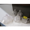 Image 2 : 6 PIECES OF VINTAGE GLASSWARE