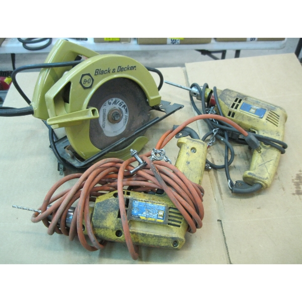 2 POWERFIST DRILLS & A BLACK & DECKER CIRCULAR SAW