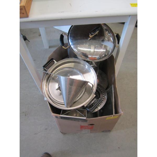 ASST. STAINLESS STEEL POTS & PANS