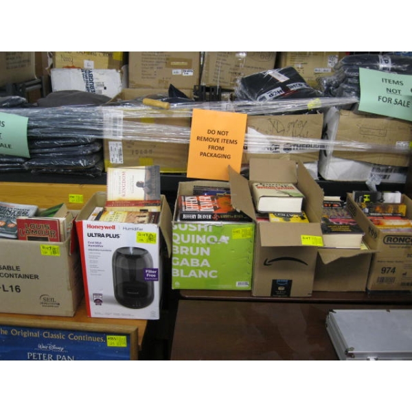 6 BOXES OF BOOKS - HARD & SOFT COVER