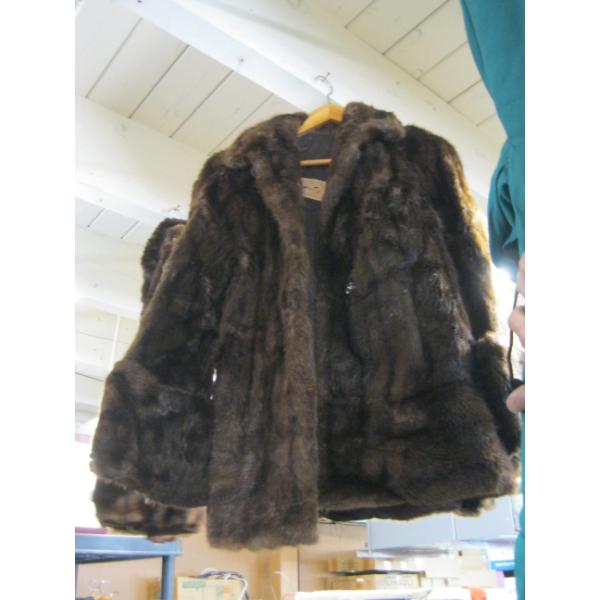 FUR COAT