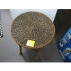Image 2 : SMALL WICKER ROUND TABLE