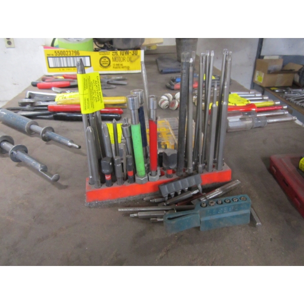 ASST. BITS - DEWALT SET PLUS EXTRAS