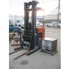 Image 1 : TOYOTA ELECTRIC FORKLIFT W/CHARGER