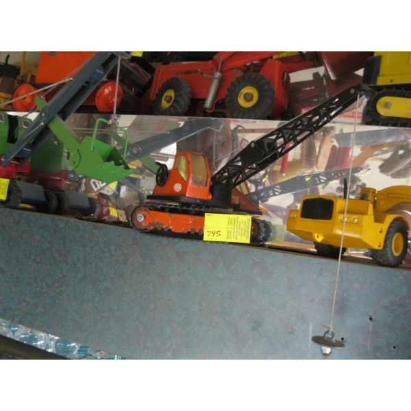 TONKA CRANE ON TRACKS