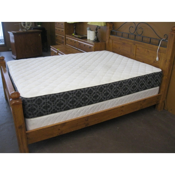 QUEEN SIZE BOX SPRING & MATTRESS W/BEDDING