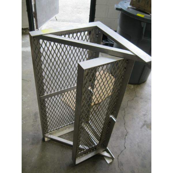 ALUMINUM WALL MOUNT SHELF UNIT