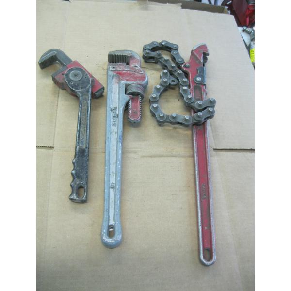 ALUMINUM PIPE WRENCH & 2 MULTI PIPE WRENCHES
