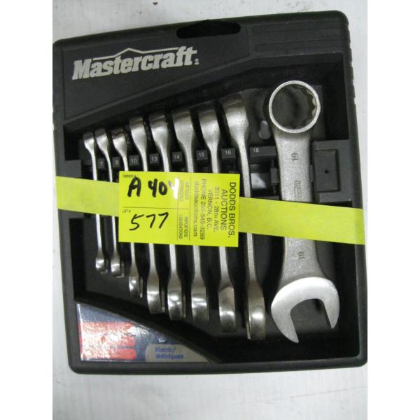 SET OF MASTERCRAFT METRIC STUBBY WRENCHES