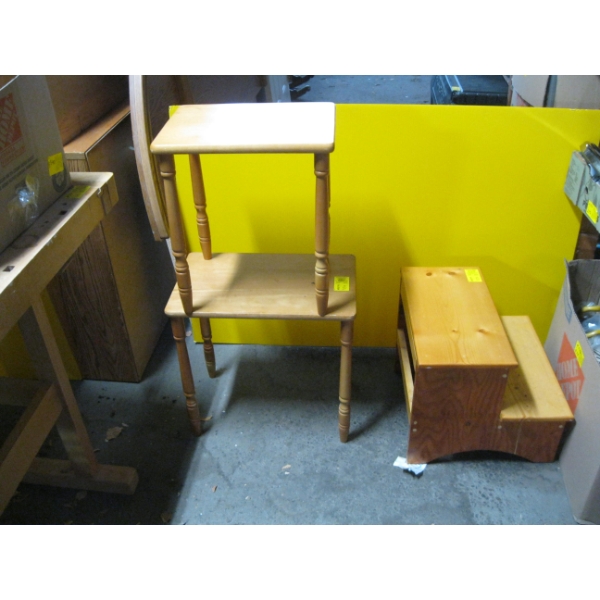 WOODEN STEP & 2 NESTING TABLES