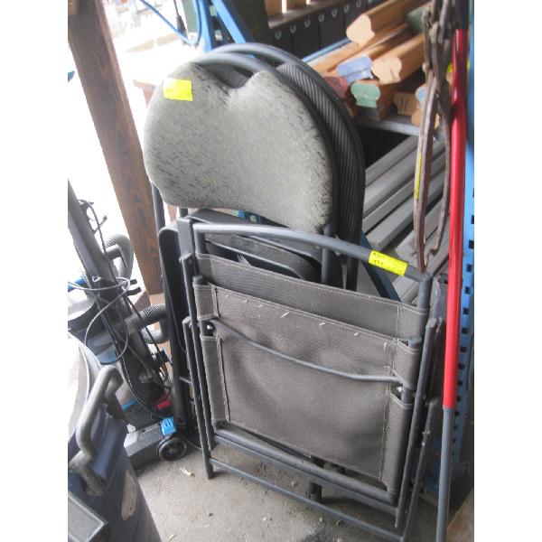 2 FOLDING CHAIRS & FOLDING LAWNCHAIR