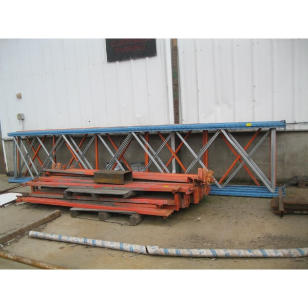 5 - 16' UPRIGHTS W/PALLET OF ASST. CROSSMEMBER PALLET SHELVING