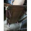 Image 2 : MINI TABLE TOP POOL TABLE, POOL CUE & SET OF POOL BALLS