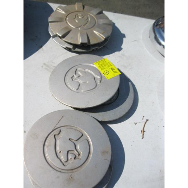 6 MERCURY COUGAR CENTER CAPS