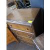 Image 3 : 4 DRAWER ANTIQUE DRESSER