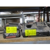 Image 1 : 2 - 18V BOSCH BATTERIES & CHARGER