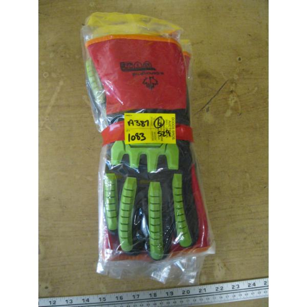6 PAIR OF SZ 9 GLOVES