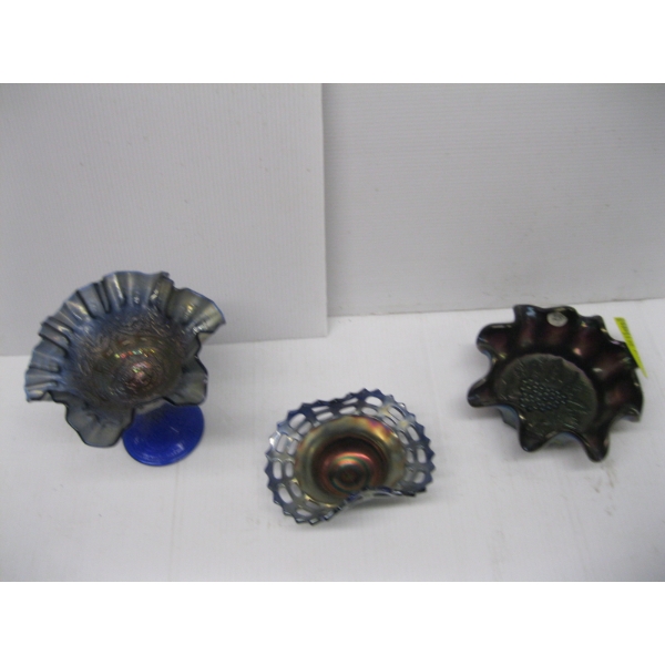3 PIECES OF CARNIVAL GLASS