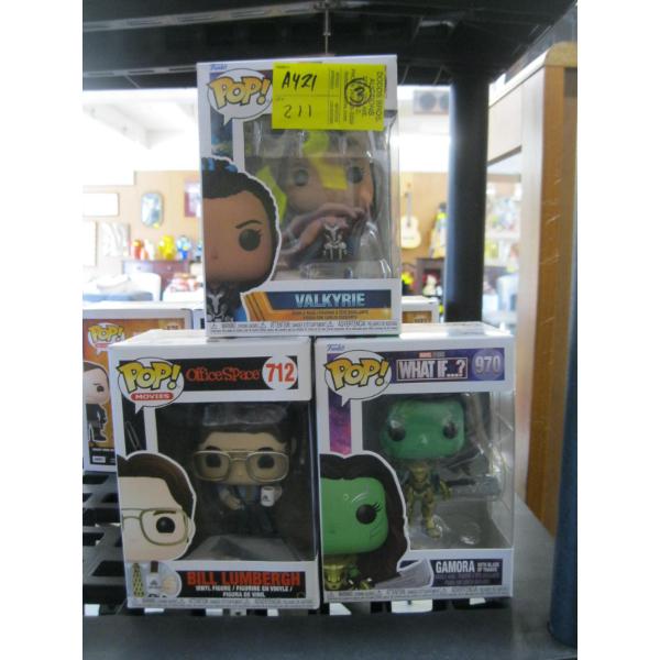 3 POP BOBBLE HEADS