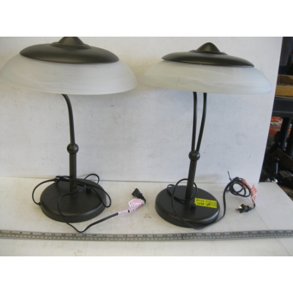 2 METAL BASED GLASS SIDE TABLE LAMPS