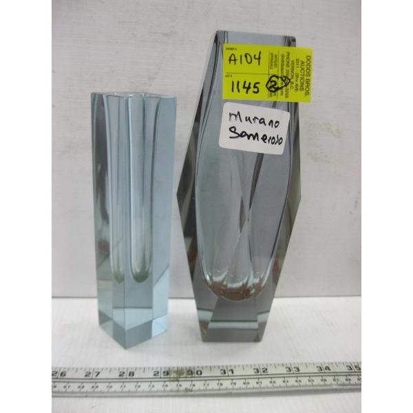 1 URANIUM GLASS VASE & 1 MURANO SOMMERSO GLASS VASE