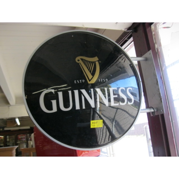 LIGHTED GUINESS WALL MOUNT SIGN