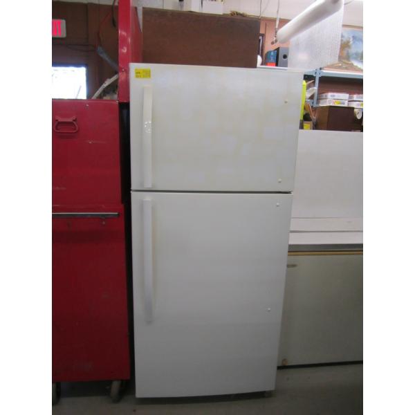 WHITE 2 DOOR FRIDGE