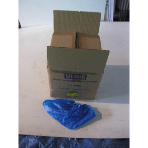 BOX OF WATER RESISTANT SHOE COVERS
