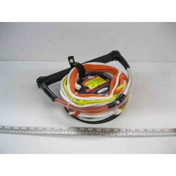 NEW WATERSKI ROPE