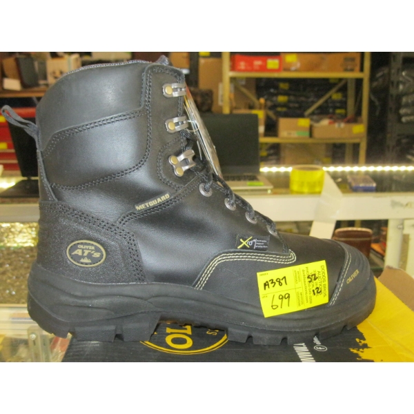 PAIR OF SZ 12 OLIVER WORKBOOTS